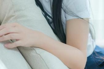 果团网 – 周于希的教室写真，原图比我的考卷还精彩！
