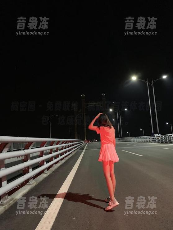 微密圈 - 免费联结，桃脱了与连体衣的图包，这感觉熟悉又陌生。