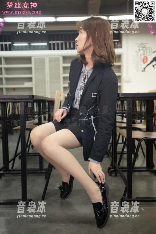 梦丝女神-花月舞 梦丝女神 - 花月舞的棉袜合集:脚下的轻盈与淘气