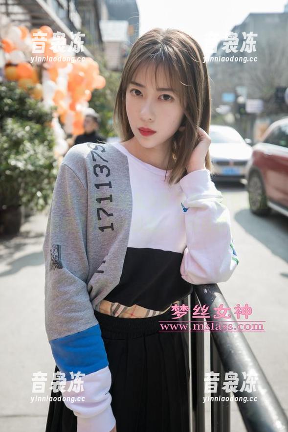 梦丝女神-苏柔 梦丝女神 - 苏柔的兔女郎写真,图包里偷偷藏了几个小心思,不问自知。