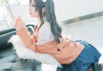谁说女警只会执法？樱井小莜的豹纹造型，图包下载选它就没错！