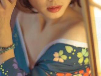 波萝社 – 柳侑绮Sevenbaby：马尔代夫美图中的自由与逃避，听说下载后会变得会更美！