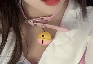 洛可ss的小红帽，私房美图让人有种想走进森林的冲动。