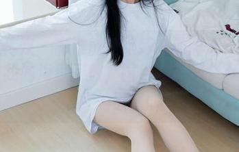 物恋传媒 – 有谁能拒绝婷婷的甜心？这美图在我脑海里回放，图包就像一个不断扩大的欲望。