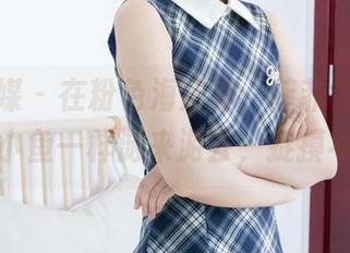 物恋传媒 – 在粉色海洋里，菲菲的精选作品像小鱼一样游来游去，捉摸不定。