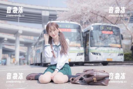 王羽杉 王羽杉的眼镜挑战:不仅仅是看得清,还有看得美