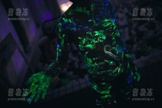 甜糖大魔王 这些高清图片,‘甜糖大魔王’在礼服里的每一寸都怪不得让人驻足!