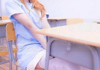 神乐坂真冬的秘密写真：这组图片的最高目的其实是找绕口令！