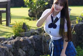秀人网 – 谁说厨娘不能拍写真？优琪琪子yuki教你用资源“调味”