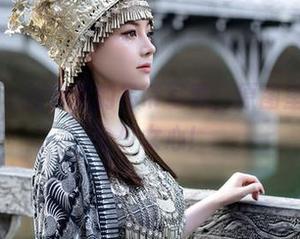 秀人网 – 刘婷婷的吊带写真，原图里藏着一个少女心！