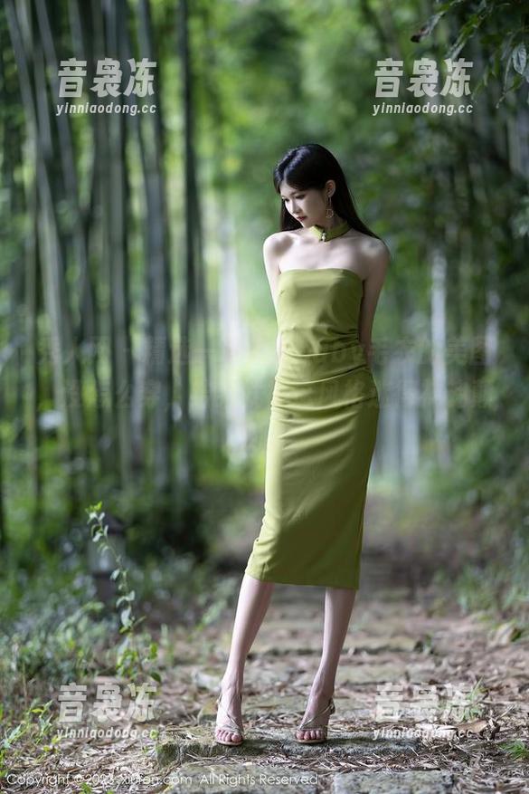 秀人网-娜娜baby 秀人网 - 精选一下娜娜baby毛衣的美图,没怎么穿,结果就被这风格迷得神魂颠倒。