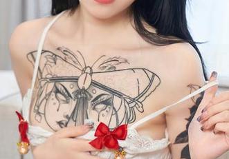 秀人网 – 如果说安然Maleah的红裙有灵魂，那么这组高清写真就是它的自传