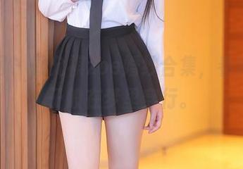 秀人网 – 戴允祺zoe婚纱合集，看她如仙子般在梦里穿行。