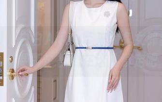 秀人网 – 白白Alina带来的兔女郎图包，免费版！视线在这儿锁定吧