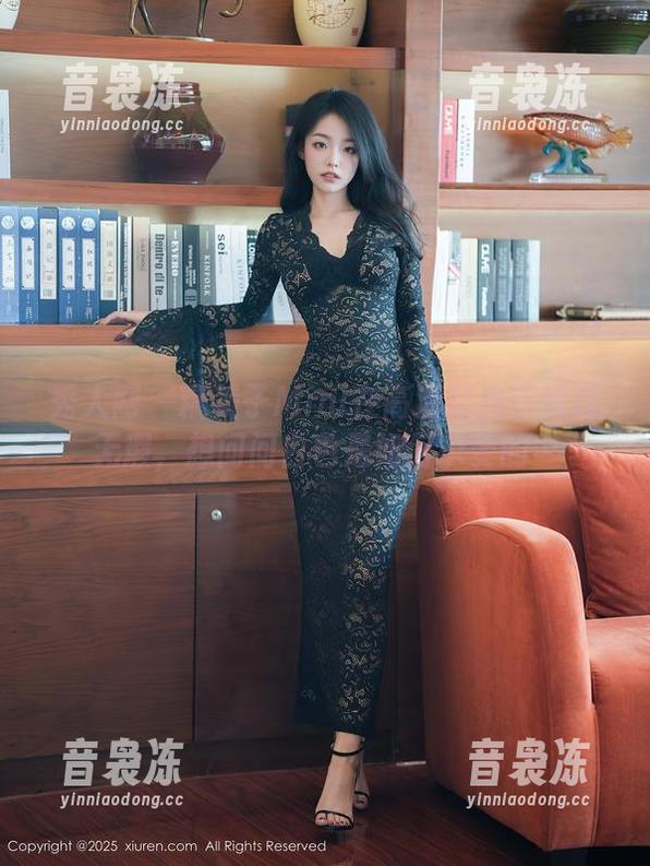 秀人网-糯美子Mini 秀人网 - 糯美子Mini在高清照片下纯白无瑕,想问问白色是如何承受的…