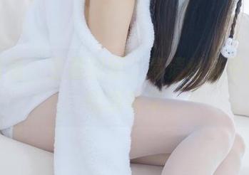 稚乖画册 – 生煎团团，高清丝袜中隐藏的低调奢华