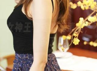 美媛馆 – 女神王馨瑶的高清腿，不小心想多了