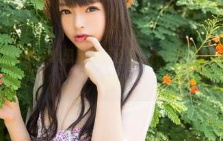 菠萝社 – 王语纯的小心思藏在蕾丝里，图集简直是窥探她内心的一扇窗。