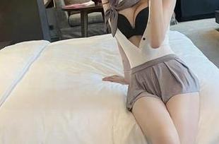 微密圈 – 免费黑白照？葛征的摄影也太简单了吧，照样时髦！
