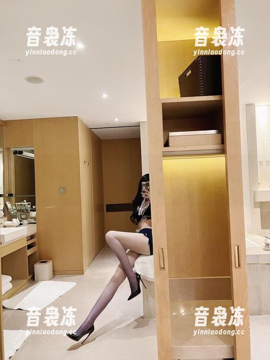 葛征 微密圈 - 下载葛征的紫色美图吧,不然你的手机会向你抗议哦!