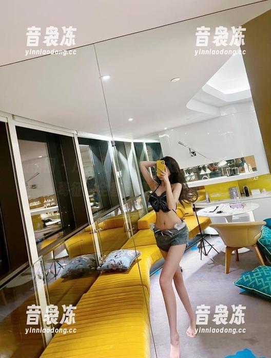 微密圈 - 从未见过如此“大胆”的蕾丝，葛征的全套图集令人咋舌。