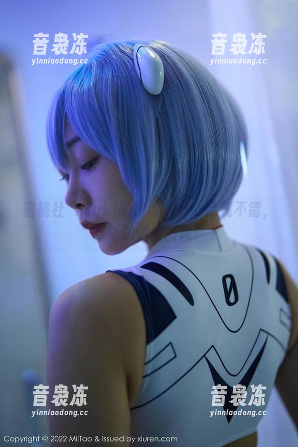 蜜桃社-Suki 蜜桃社 - Suki的校服写真,运气不错,转角遇到校园风!