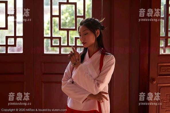 蜜桃社-陆萱萱Cecilia 蜜桃社 - 陆萱萱Cecilia的JK合集:不是你想的那样,资源真心不一般!