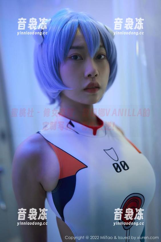 蜜桃社-韵莉娜VANILLA 蜜桃社 - 修女态度,韵莉娜VANILLA的定制写真,有些叛逆!