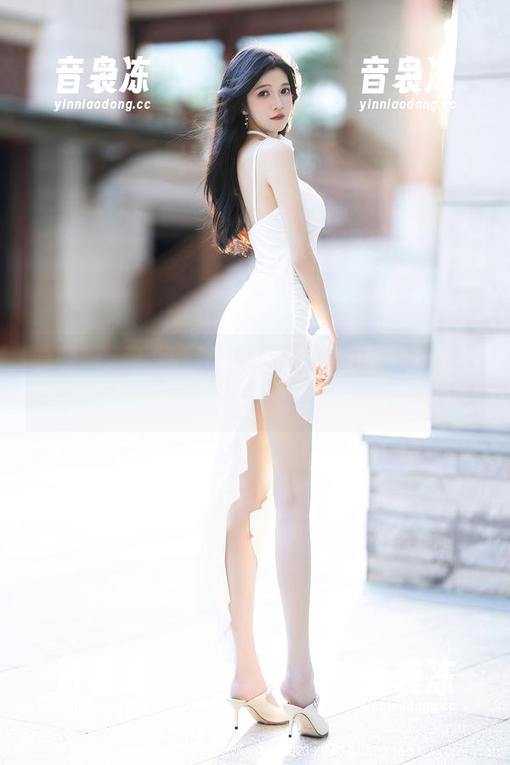 语画界 - 启动高清模式！Emily顾奈奈酱的镂空图册果真让人眼前一亮！