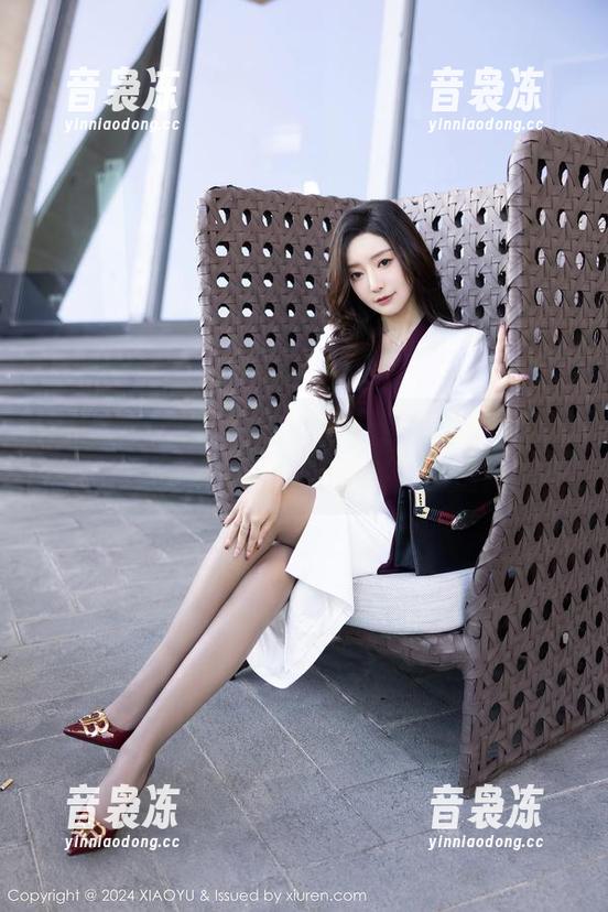 语画界 - 难以置信，徐莉芝Booty的定制内衣图片还包含了多少种味道。