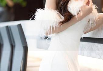 语画界 – 黄乐然的妹妹私拍图包：简单又有趣，是不是想见面？