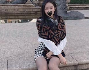 微密圈 – 软妹小九九的美图更新，我觉得她的体操服都有魔力，太拉风了，你信不信？