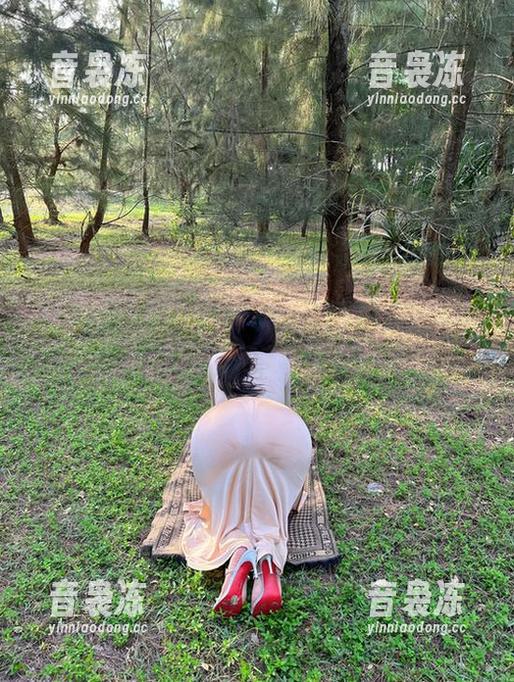 迷人的五姨太 微密圈 - 露营时光,迷人的五姨太的写真让野外野得有新鲜感!