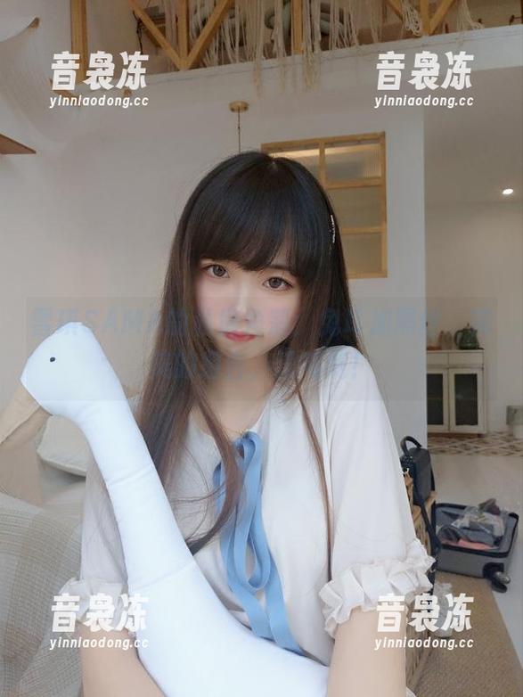 雪琪SAMA的私房角落：兔耳加黑丝，完美的组合，没毛病！