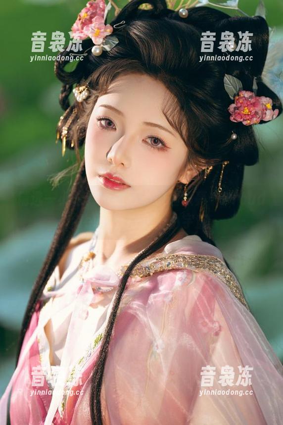 雯妹不讲道理 精选一小时:雯妹不讲道理照亮“Prouddevil”的内心小宇宙