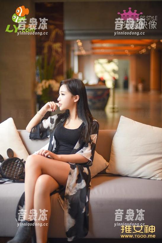青豆客-吕梦玉 青豆客 - 面对吕梦玉的兔女郎写真,精选之中是不是又多了些暧昧?