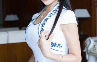 青豆客 – 不得不说，黄歆苑chobits的最新写真，白色也能玩出花样。